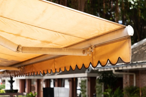 How To Remove An Awning?